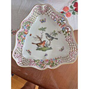 Herend rothschild openwork triangular dish with birds approx 10 x 9.5"
